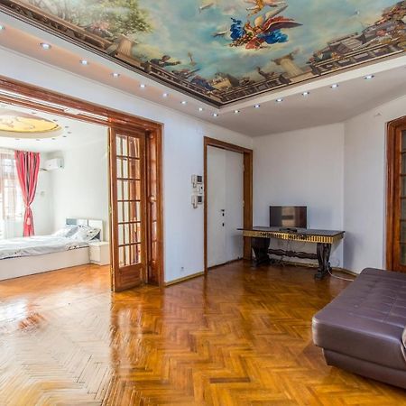 Apartment Faryna Bukarest Eksteriør billede