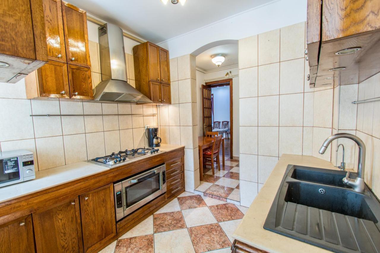 Apartment Faryna Bukarest Eksteriør billede